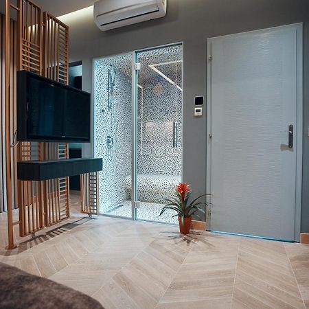 Monza Mirror Apartment Kikinda Εξωτερικό φωτογραφία