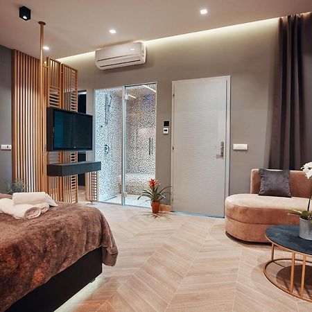 Monza Mirror Apartment Kikinda Εξωτερικό φωτογραφία
