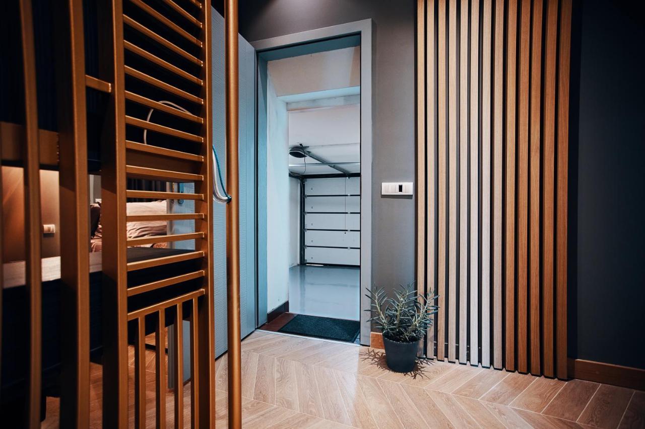 Monza Mirror Apartment Kikinda Εξωτερικό φωτογραφία
