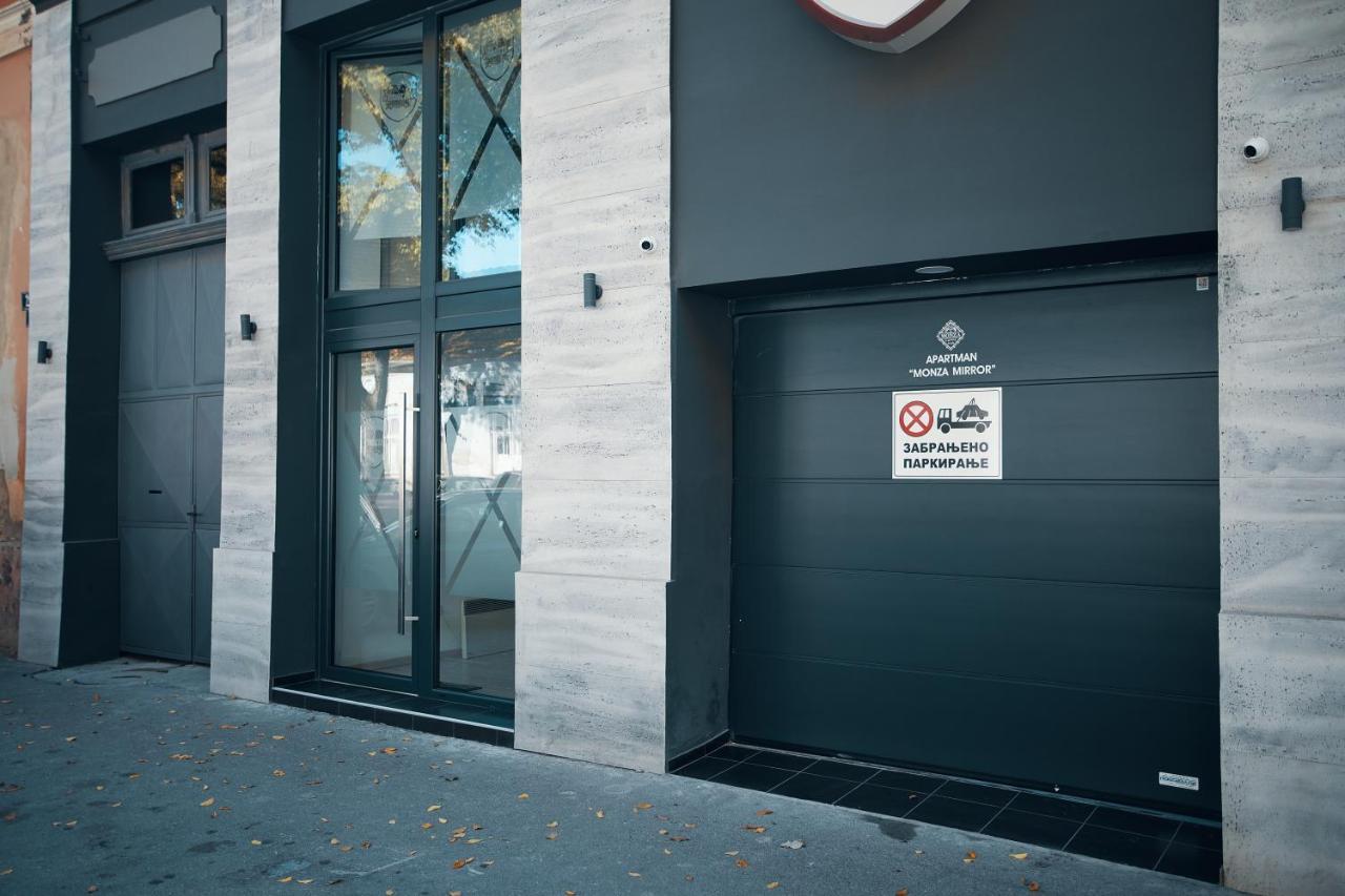 Monza Mirror Apartment Kikinda Εξωτερικό φωτογραφία